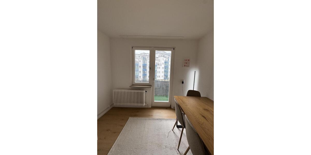 Etagenwohnung Mainz Neustadt - 4 Zimmer, 25 m&sup2;, 555&euro; | Angebot:26262533