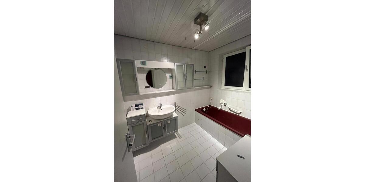 Etagenwohnung Ummendorf - 4 Zimmer, 88 m&sup2;, 1.200&euro; | Angebot:24727459