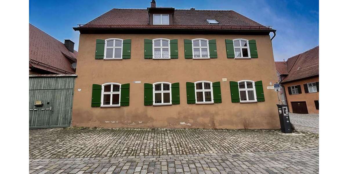 Etagenwohnung Dinkelsbühl - 3 Zimmer, 95 m&sup2;, 990&euro; | Angebot:25753304