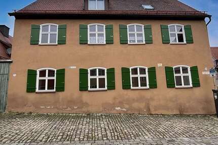 Wohnung Dinkelsbühl - 3 Zimmer, 95 m&sup2;, 990&euro; | Angebot:25753304