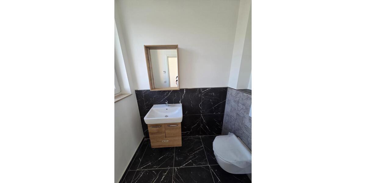 Doppelhaushälfte Halle (Saale) Damaschkestraße - 5 Zimmer, 200 m&sup2;, 2.000&euro; | Angebot:26577877