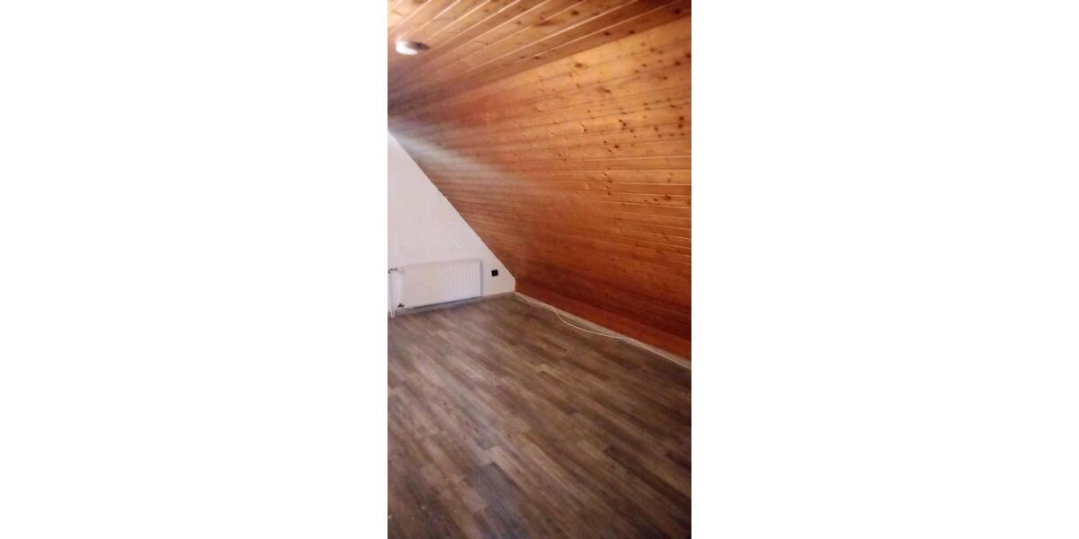 Etagenwohnung Bad Münder am Deister - 5 Zimmer, 160 m&sup2;, 900&euro; | Angebot:24729978