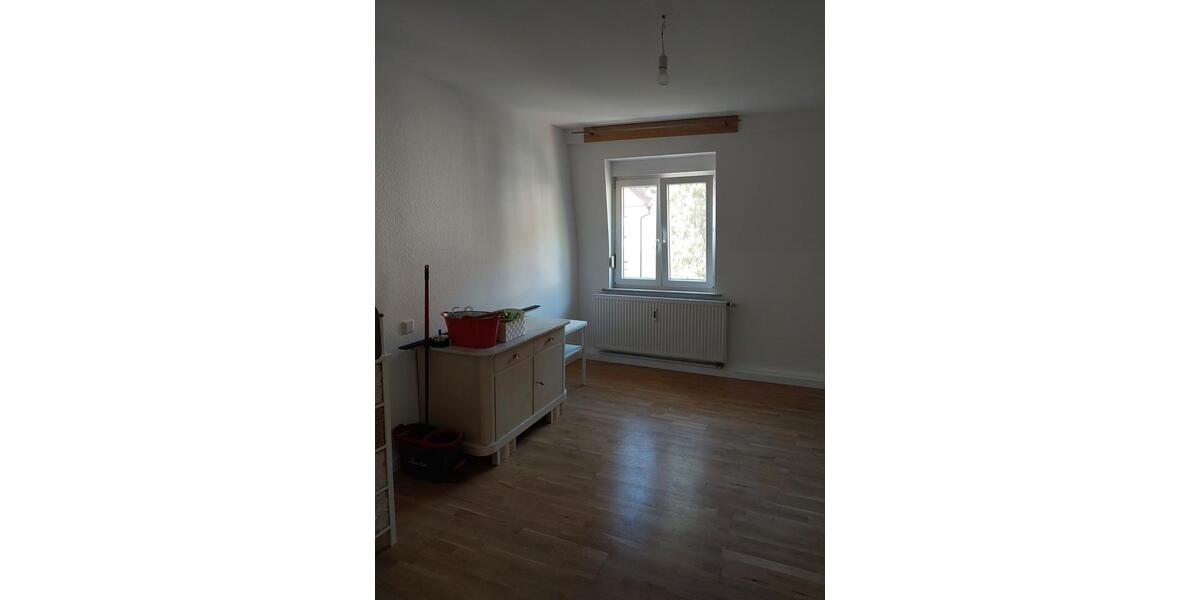 Dachgeschoßwohnung Laudenbach - 2 Zimmer, 63 m&sup2;, 900&euro; | Angebot:24672624