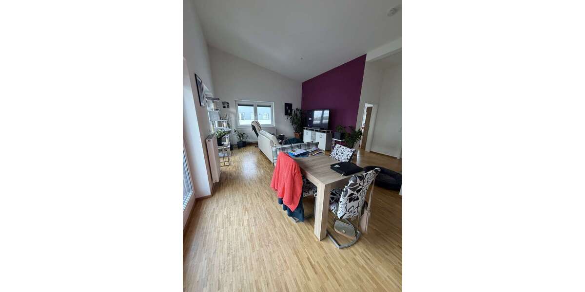 Etagenwohnung Crailsheim - 3 Zimmer, 102 m&sup2;, 930&euro; | Angebot:26034107