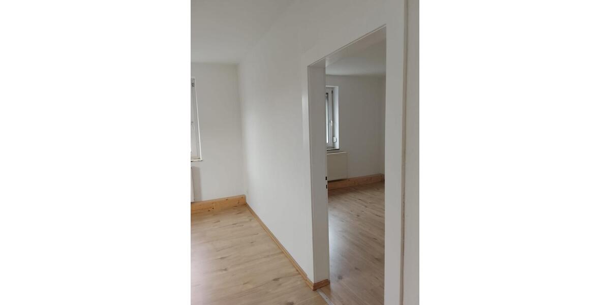 Etagenwohnung Staufenberg - 4 Zimmer, 100 m&sup2;, 850&euro; | Angebot:24833657