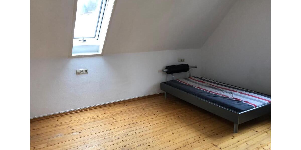 Wohnen auf Zeit Warthausen - 1 Zimmer, 16 m&sup2;, 390&euro; | Angebot:26543644