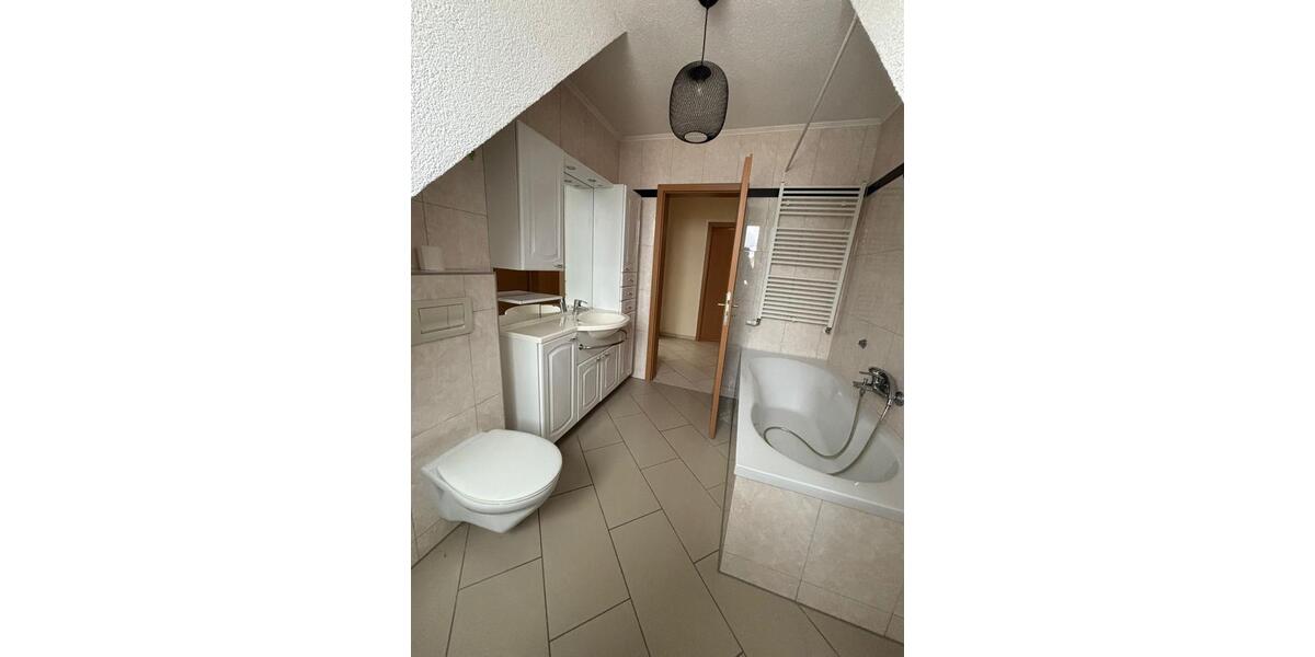 Dachgeschoßwohnung Bernburg (Saale) - 2 Zimmer, 49 m&sup2;, 575&euro; | Angebot:24805943