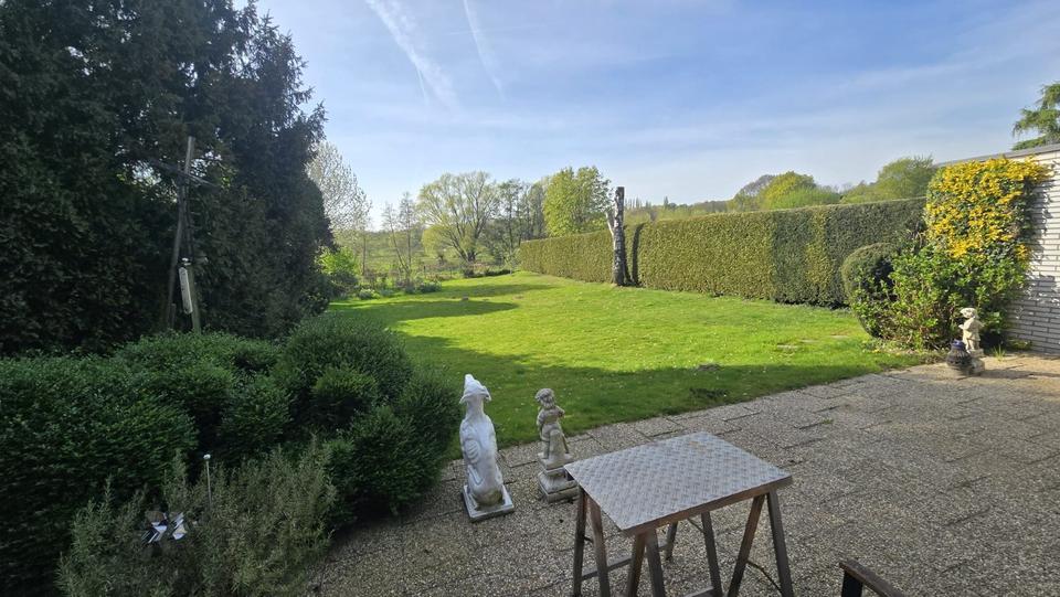 Wohnen auf Zeit Erkrath - 14 Zimmer, 200 m&sup2;, 600&euro; | Angebot:25550416