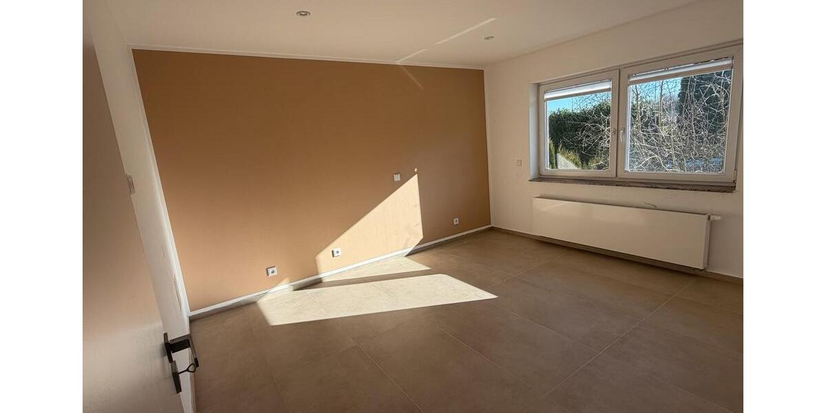 Maisonettenwohnung Hennef (Sieg) - 4 Zimmer, 153 m&sup2;, 2.000&euro; | Angebot:26261247
