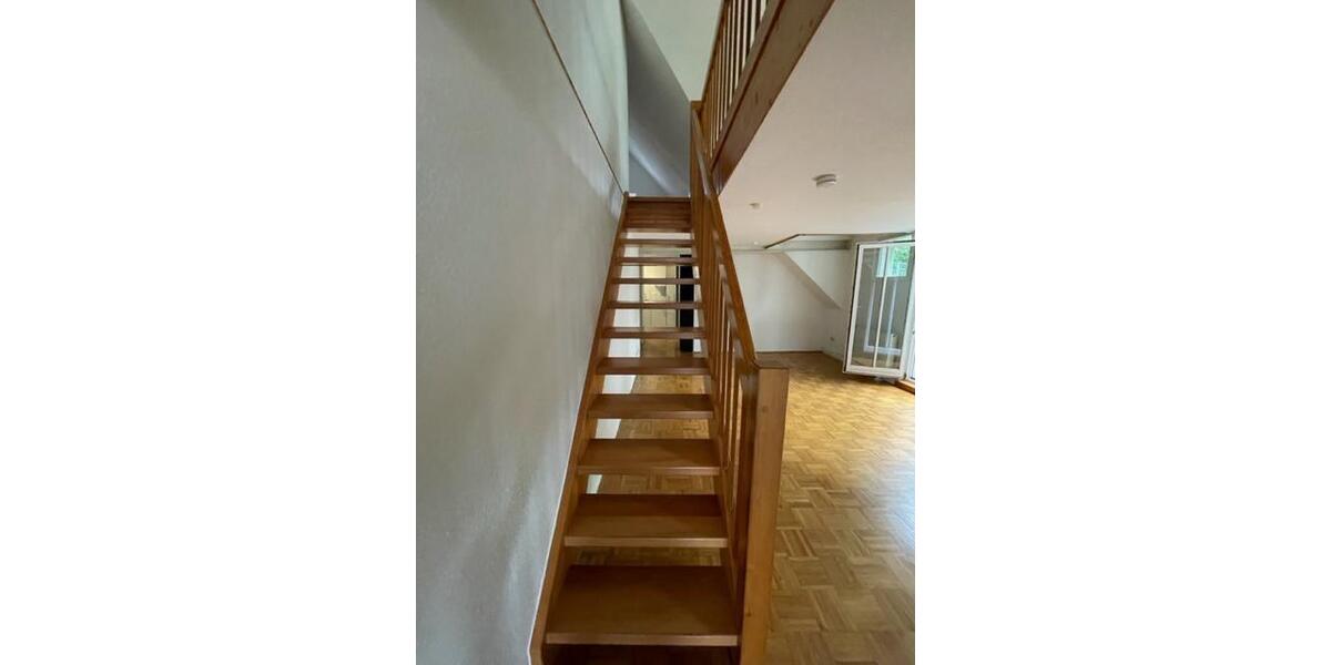 Dachgeschoßwohnung Ravensburg - 3 Zimmer, 80 m&sup2;, 1.400&euro; | Angebot:25306804