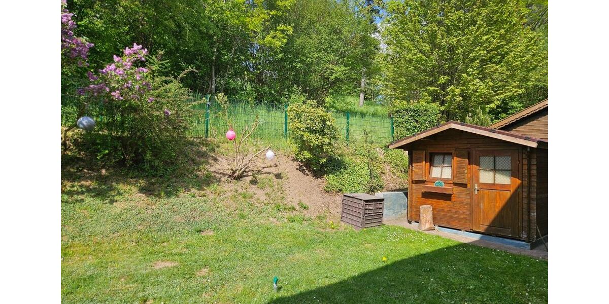 Doppelhaushälfte Lam - 9 Zimmer, 230 m&sup2;, 1.800&euro; | Angebot:26519944