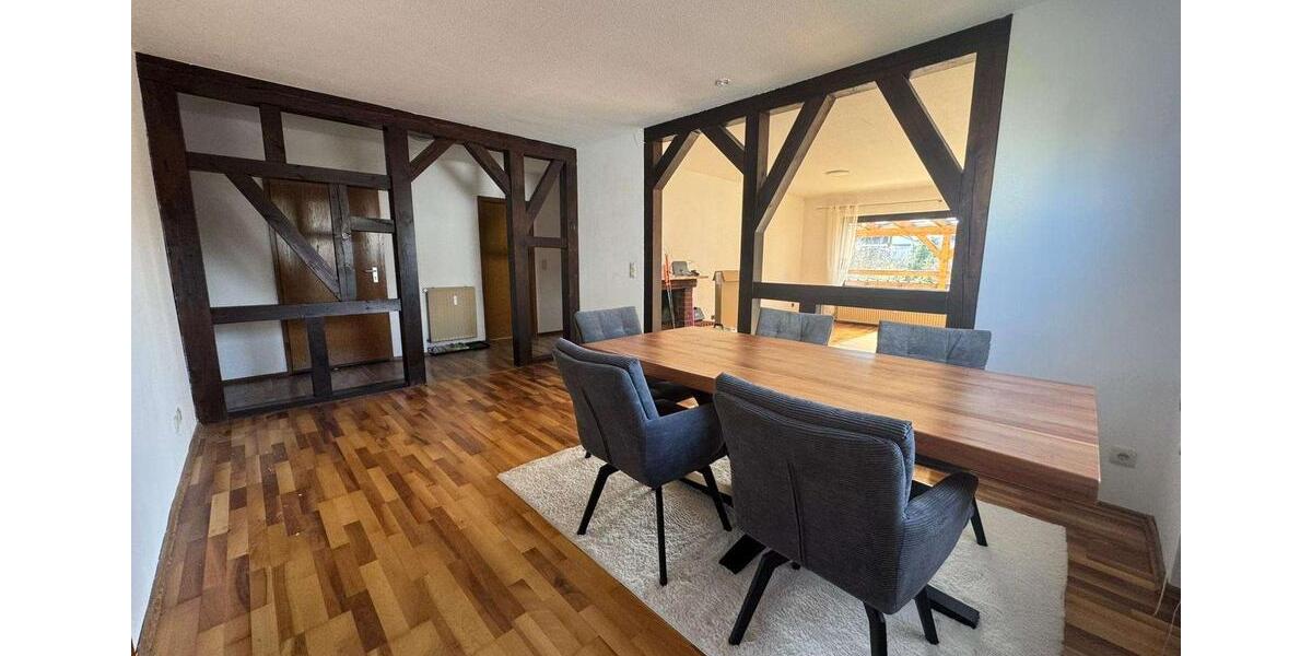 Erdgeschoßwohnung Weidhausen bei Coburg - 3.5 Zimmer, 115 m&sup2;, 850&euro; | Angebot:25841288