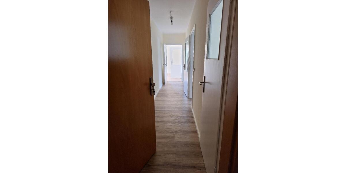 Etagenwohnung Mügeln - 3 Zimmer, 68 m&sup2;, 550&euro; | Angebot:24307740