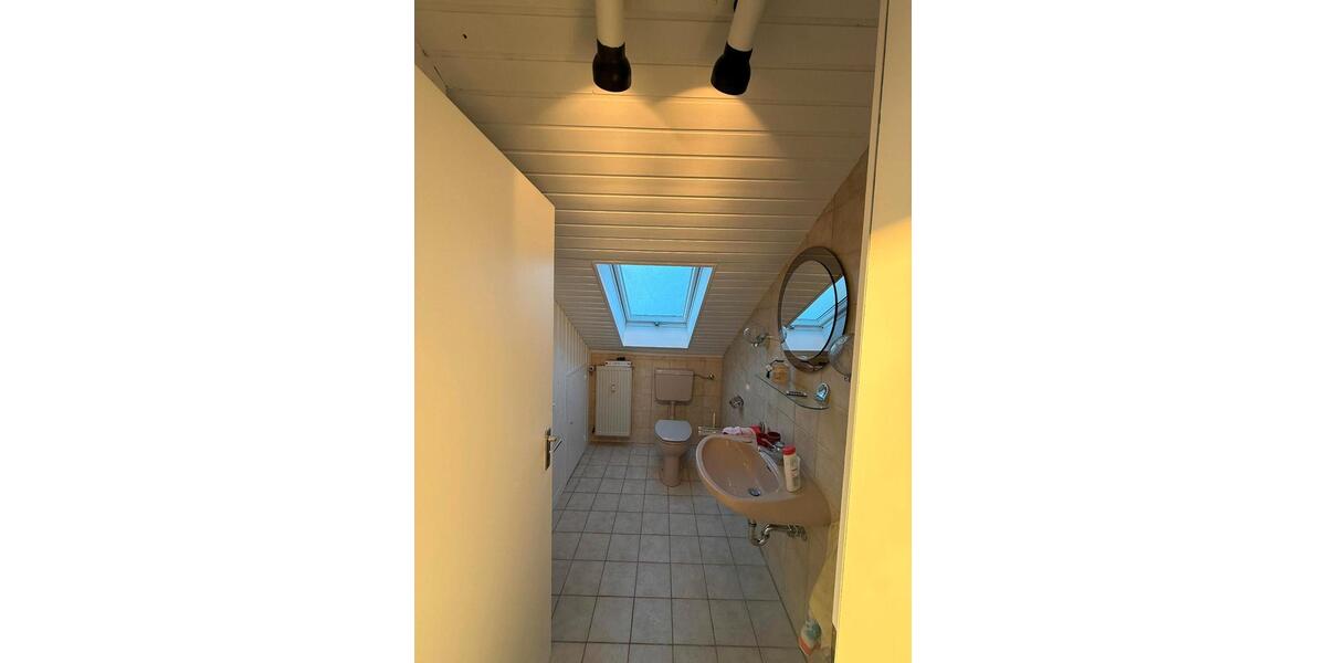 Dachgeschoßwohnung Bad Kissingen - 3 Zimmer, 75 m&sup2;, 900&euro; | Angebot:26327155