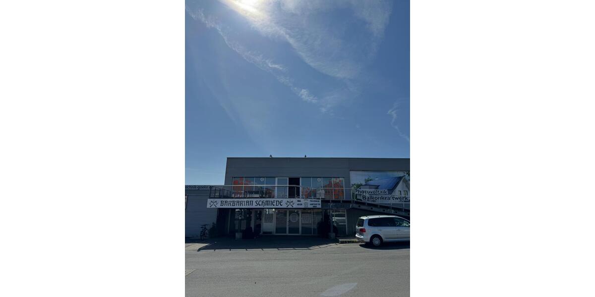 Große Bürofläche mit Rampe und Terrasse. zimmer