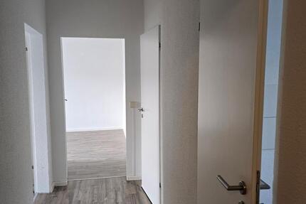 Wohnung Hainichen - 3 Zimmer, 62 m&sup2;, 303&euro; | Angebot:26455735