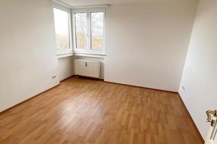 Traumhafte, renovierte 4,5-Zi-Wohnung mit Bestlage und Garten 4.5 zimmer