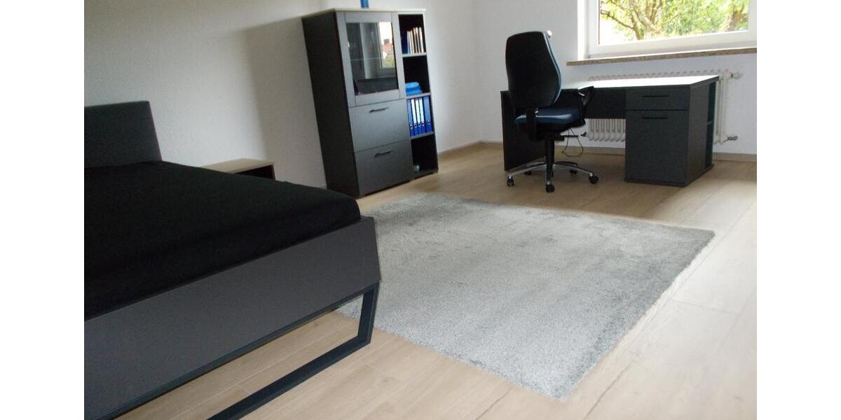 Schönes neu renoviertes WG Zimmer 1 zimmer