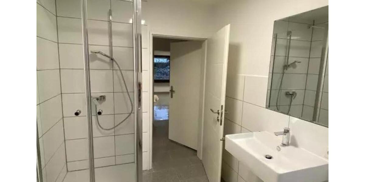Etagenwohnung Koblenz Lay - 1 Zimmer, 140 m&sup2;, 420&euro; | Angebot:25614237