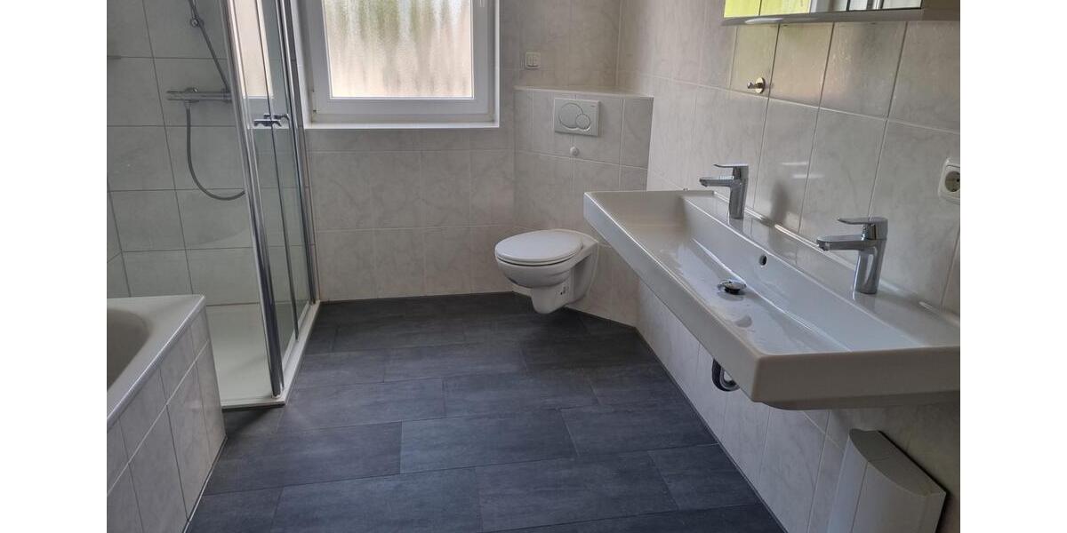 Etagenwohnung Wedemark - 4 Zimmer, 123 m&sup2;, 1.560&euro; | Angebot:26568253