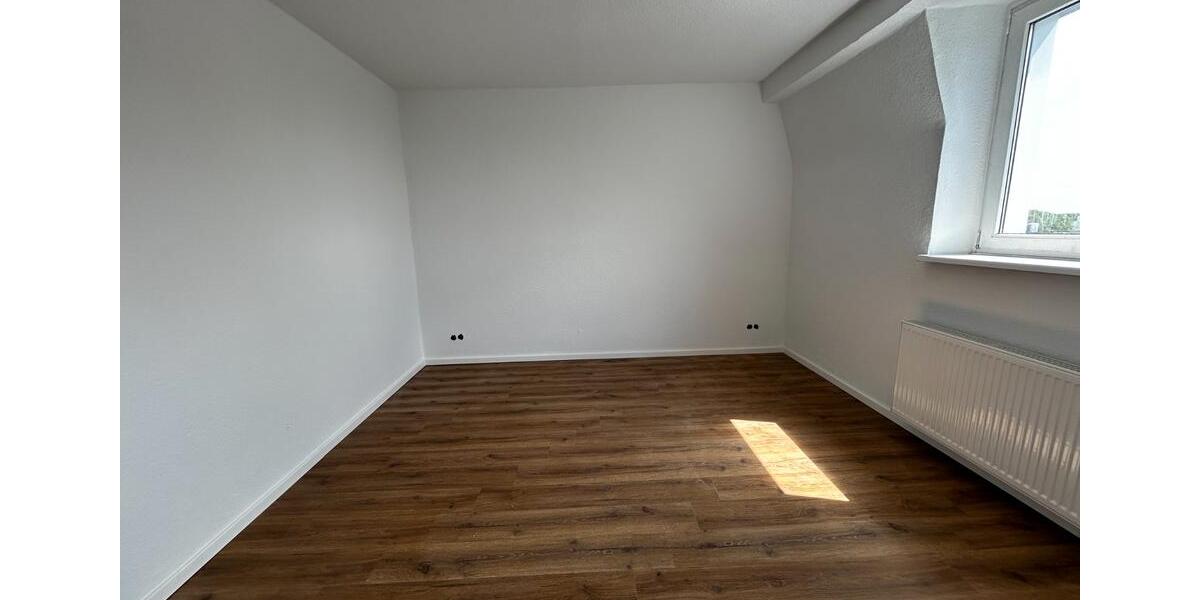 Etagenwohnung Wermelskirchen - 6 Zimmer, 110 m&sup2;, 950&euro; | Angebot:26548367