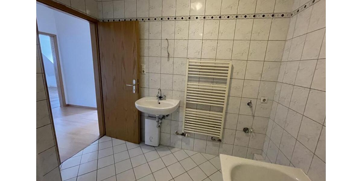 Dachgeschoßwohnung Herne - 9 Zimmer, 180 m&sup2;, 1.530&euro; | Angebot:26126992