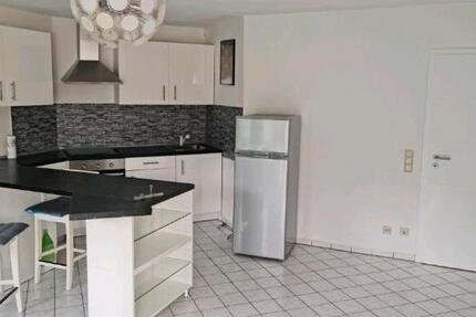 Möbliertes Apartment, Wohnung m Küche, Balkon, Keller, Stellplatz 1 zimmer