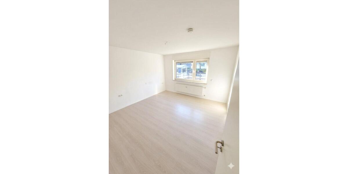 Etagenwohnung Taunusstein - 4 Zimmer, 130 m&sup2;, 1.300&euro; | Angebot:26121907