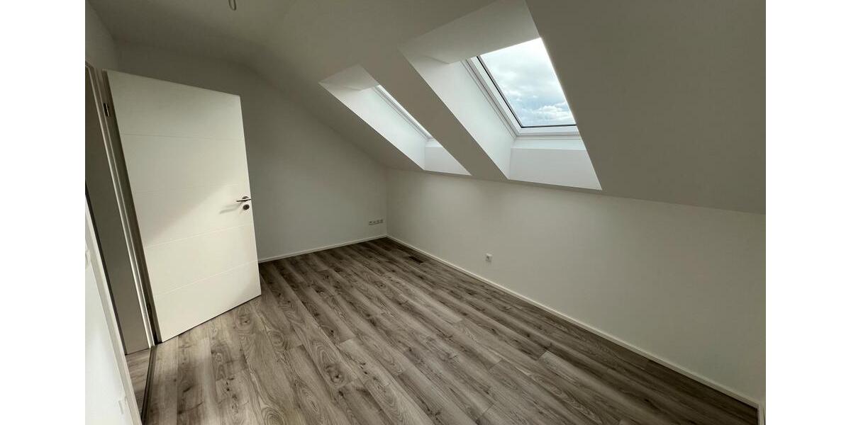 Doppelhaushälfte Dielheim - 5 Zimmer, 130 m&sup2;, 2.100&euro; | Angebot:23601878