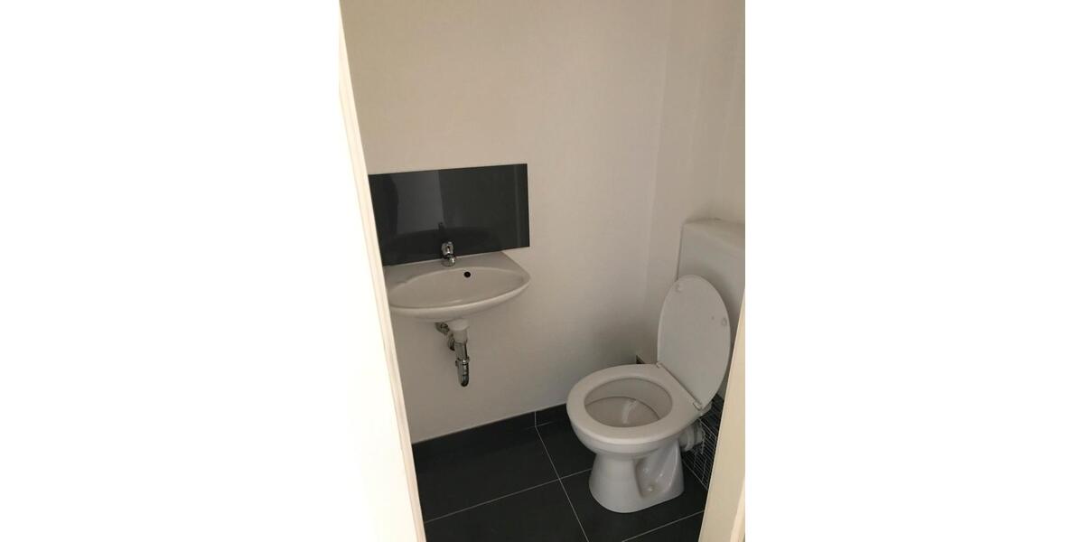 Dachgeschoßwohnung Duisburg Hamborn - 4 Zimmer, 90 m&sup2;, 700&euro; | Angebot:26126116
