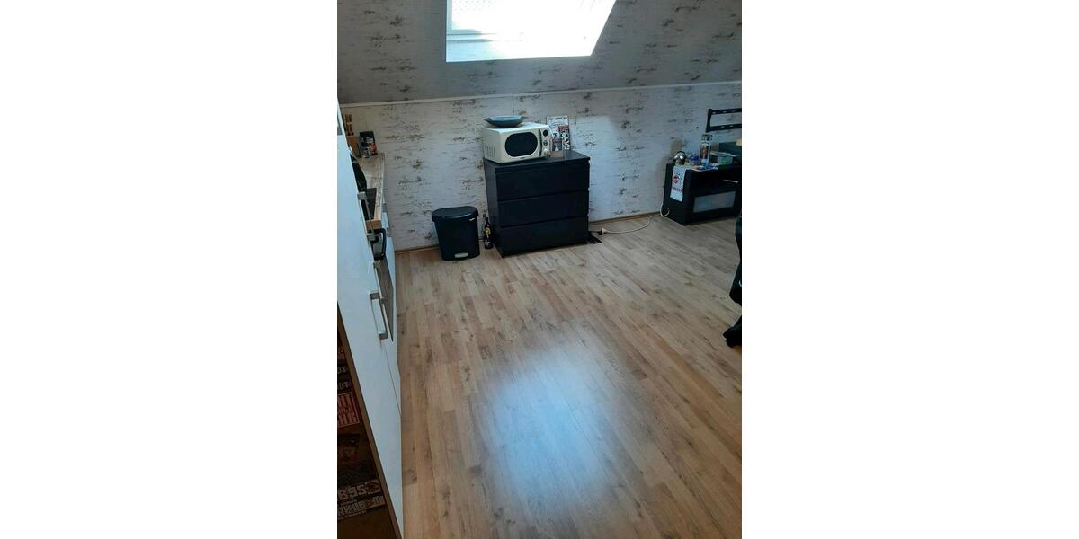 Dachgeschoßwohnung Kreuztal - 2 Zimmer, 60 m&sup2;, 430&euro; | Angebot:26413479