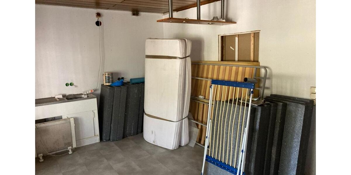 Doppelhaushälfte Olpe - 12 Zimmer, 200 m&sup2;, 1.000&euro; | Angebot:23580942