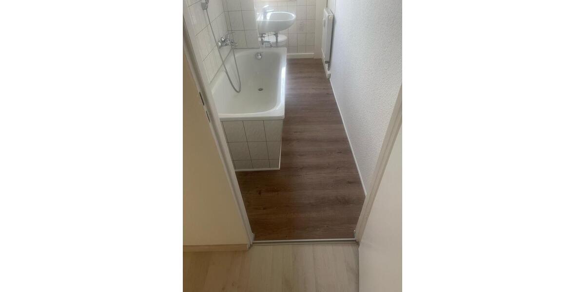 Hochparterre Lengenfeld - 3 Zimmer, 61 m&sup2;, 650&euro; | Angebot:26480552