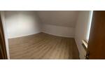 Dachgeschoßwohnung Siegen Dillnhütten - 3.5 Zimmer, 80 m&sup2;, 900&euro; | Angebot:26587562