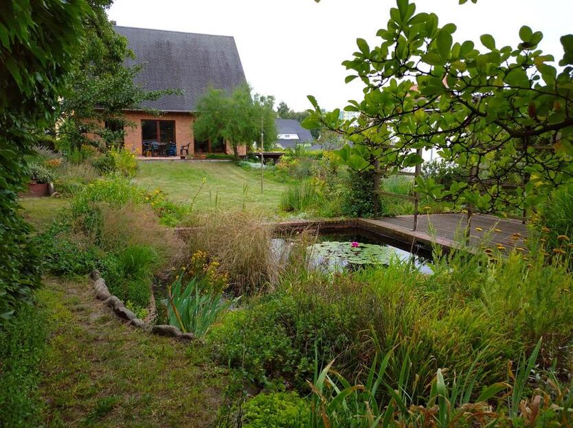5-Zimmer KREATIVHAUS mit großem Keller, Lager und riesigem Garten