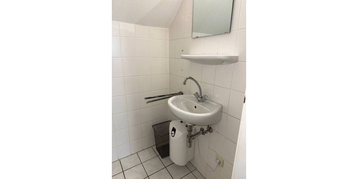 Gewerbeobjekt Syke - 4 Zimmer, 155 m&sup2;, 1.200&euro; | Angebot:26015512