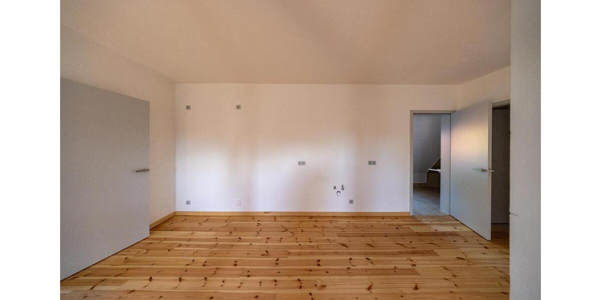 Etagenwohnung Oberbarnim - 4 Zimmer, 107 m&sup2;, 1.279&euro; | Angebot:24895923