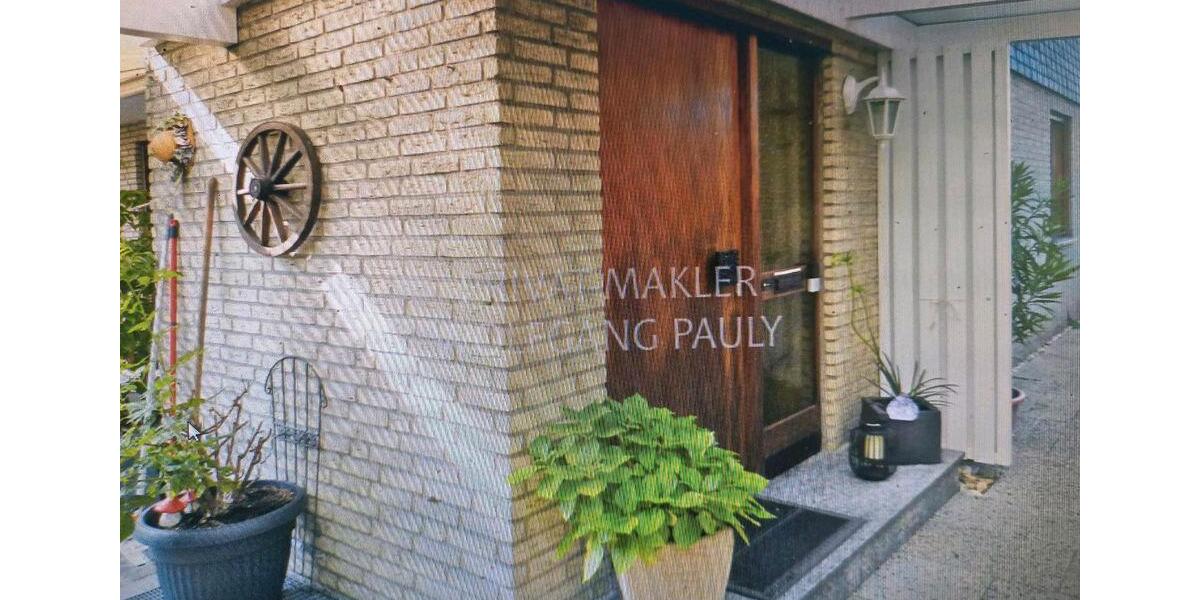 Dachgeschoßwohnung Grefrath - 990&euro; | Angebot:25931881