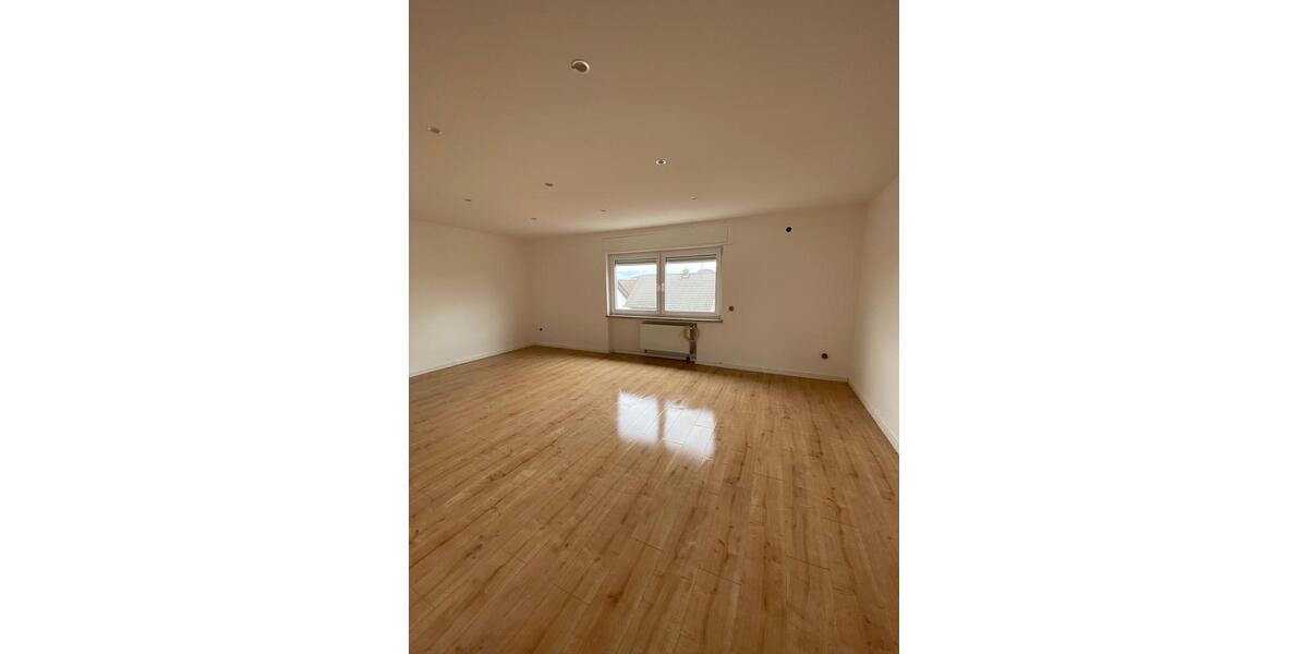 Reihenhaus Heusweiler - 4 Zimmer, 130 m&sup2;, 1.200&euro; | Angebot:25894824