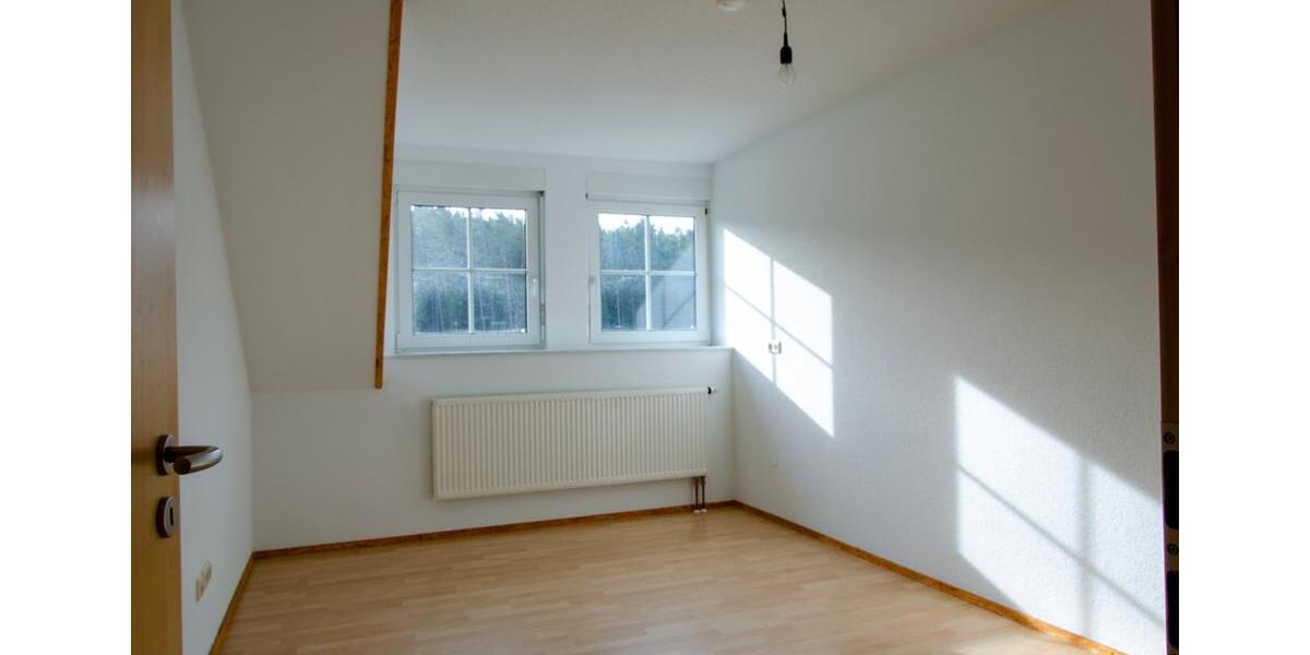 Dachgeschoßwohnung Pegnitz - 4 Zimmer, 158 m&sup2;, 1.090&euro; | Angebot:24772395