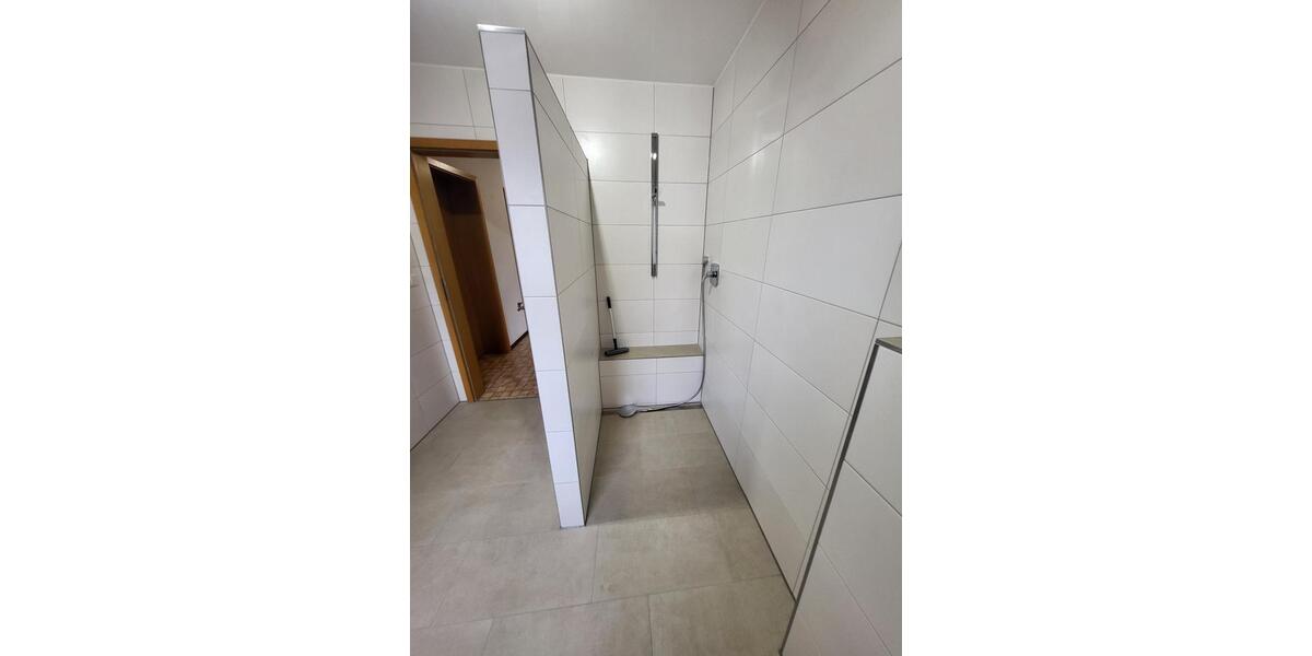 4 Räume incl. Küche und Bad zur befristeten Vermietung 2 zimmer