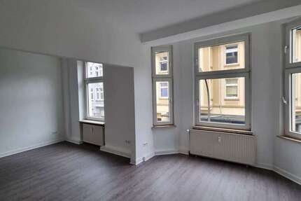 Wohnung Duisburg Rheinhausen - 5 Zimmer, 145 m&sup2;, 1.410&euro; | Angebot:27273025