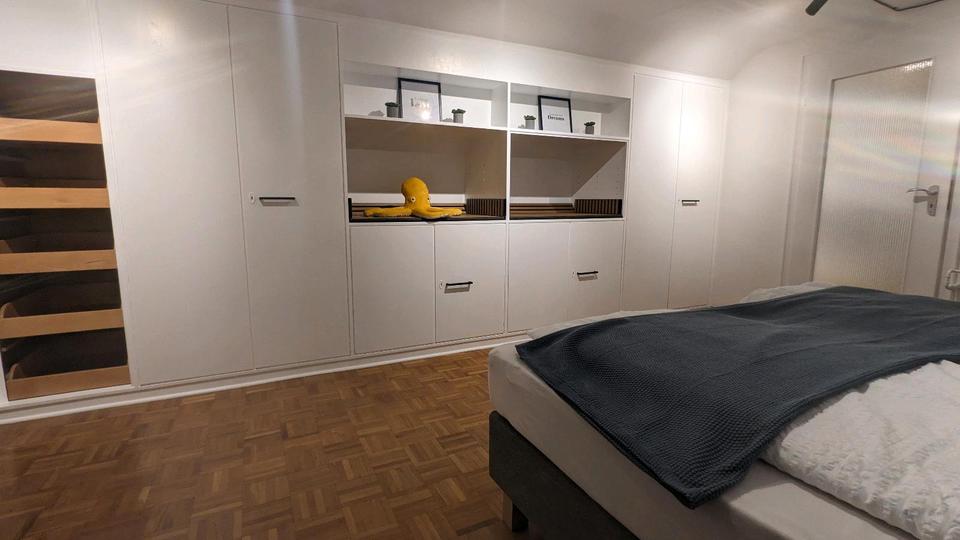 Dachgeschoßwohnung Bonn Tannenbusch - 2 Zimmer, 75 m&sup2;, 2.500&euro; | Angebot:24379807