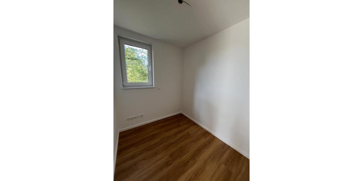 Dachgeschoßwohnung Falkensee - 2.5 Zimmer, 56 m&sup2;, 1.090&euro; | Angebot:25308170