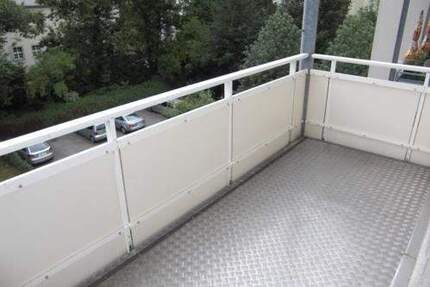 Großzügige 2-Zimmer mit Balkon, Laminat und Wannenbad in sehr guter Lage! 2 zimmer