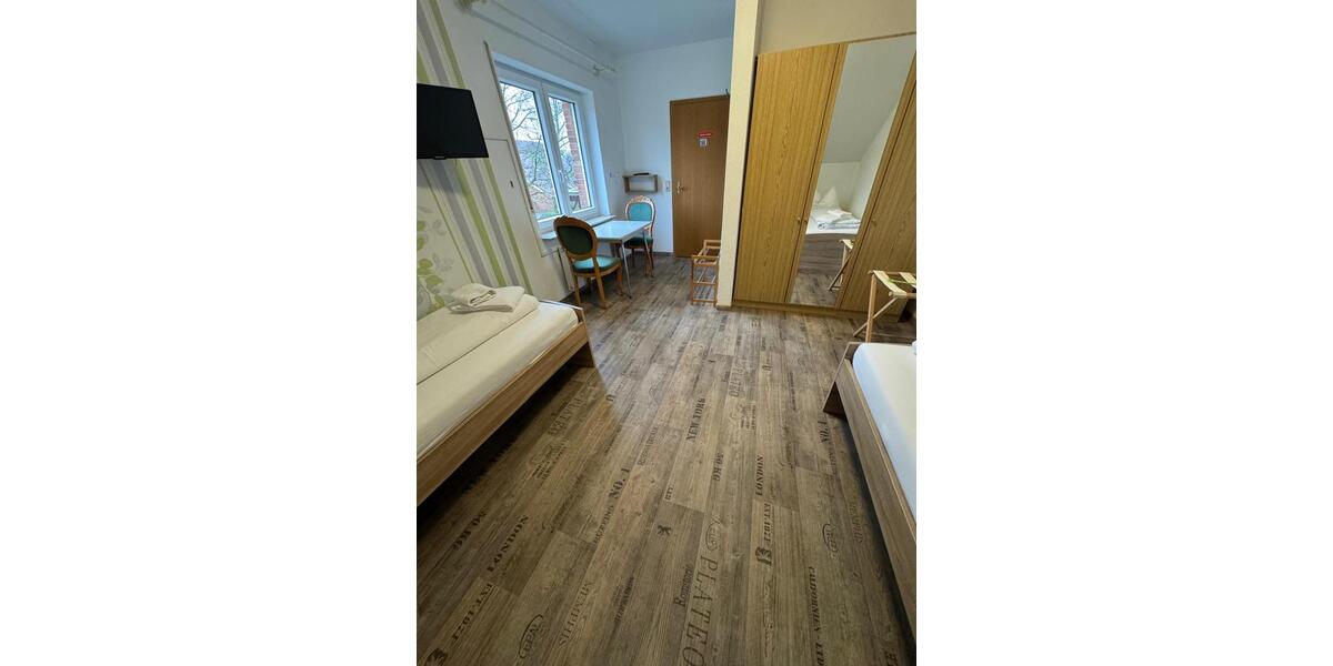 Wohnen auf Zeit Filsum - 5 Zimmer, 80 m&sup2;, 17&euro; | Angebot:26006915