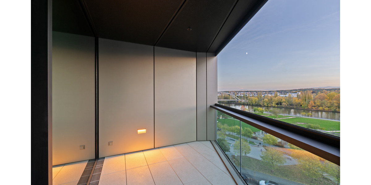 Etagenwohnung Frankfurt am Main Ostend - 2 Zimmer, 63 m&sup2;, 1.960&euro; | Angebot:25040072