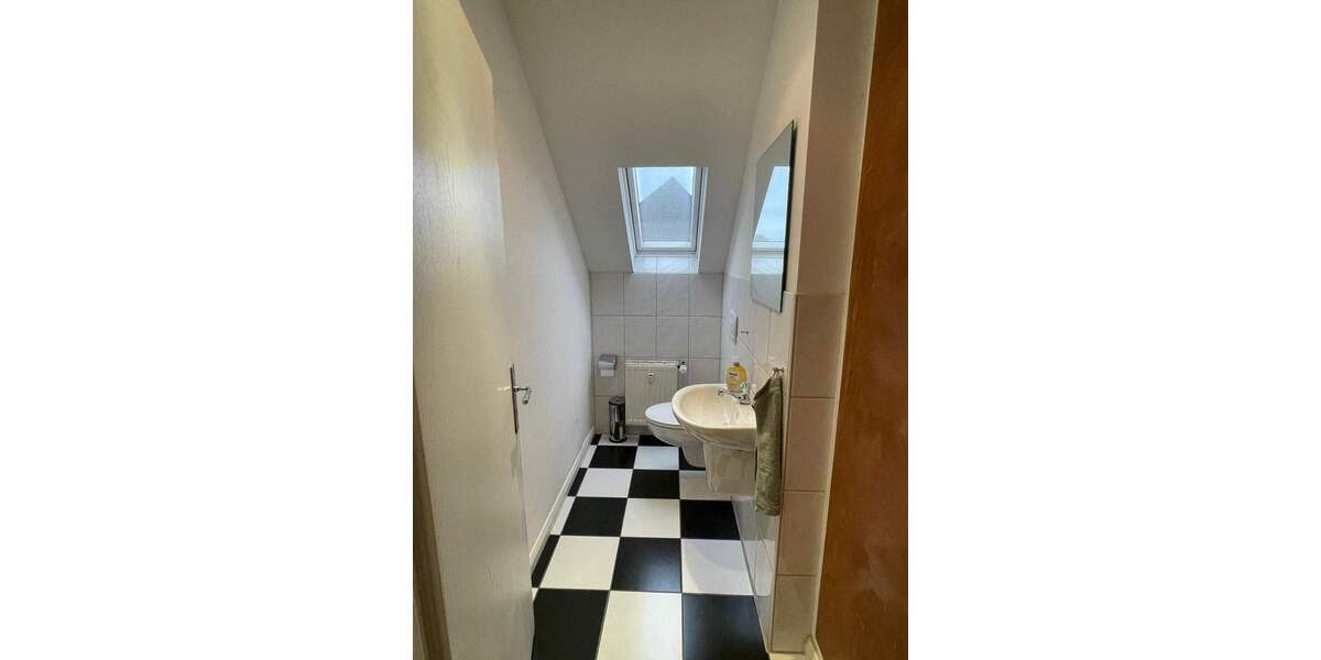 Gewerbeobjekt Neuss Furth-Mitte - 5 Zimmer, 91 m&sup2;, 1.950&euro; | Angebot:24607099