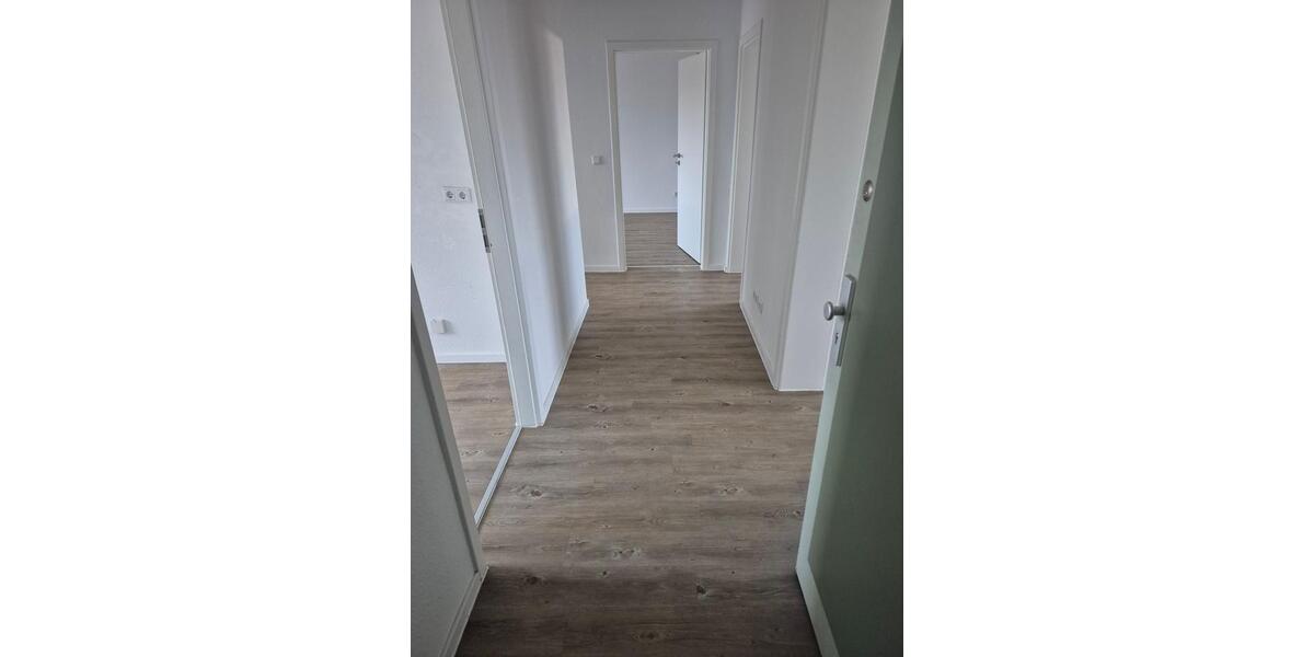 Etagenwohnung Wolfenbüttel Ahlum - 3 Zimmer, 81 m&sup2;, 650&euro; | Angebot:23691243
