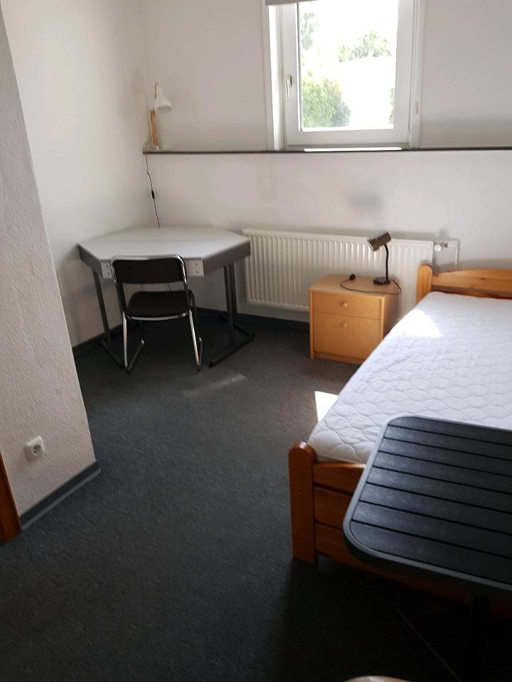 Möb. WG-Zimmer in Bückeburg